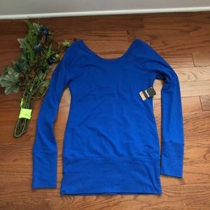 NWT Reebok Low-Cut Back, Long Sleeve Tunic XS Blue